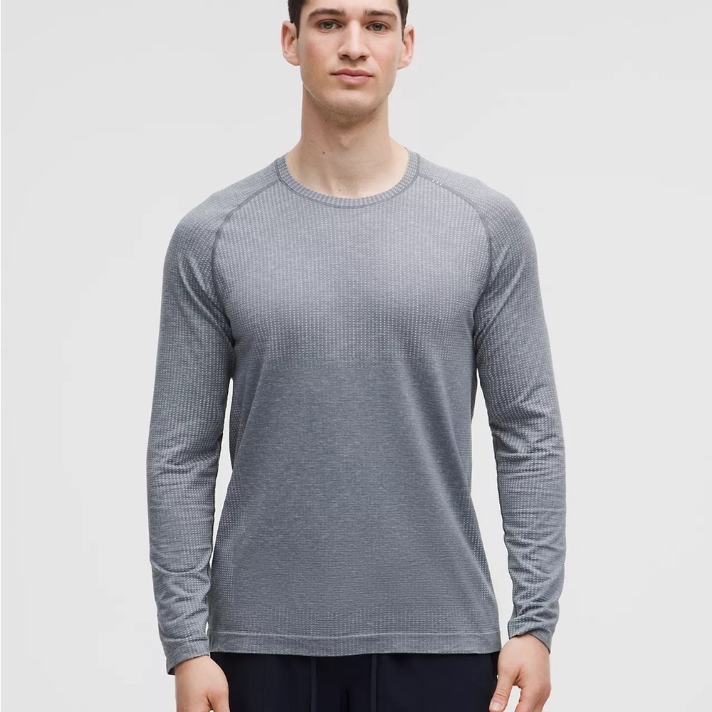 lululemon Men's Metal Vent Tech Long Sleeve Crewneck Gray Athletic Shirt Large